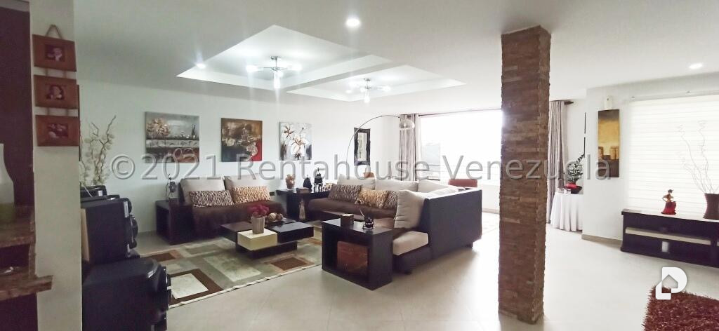 Casa en Oripoto, Caracas – 16