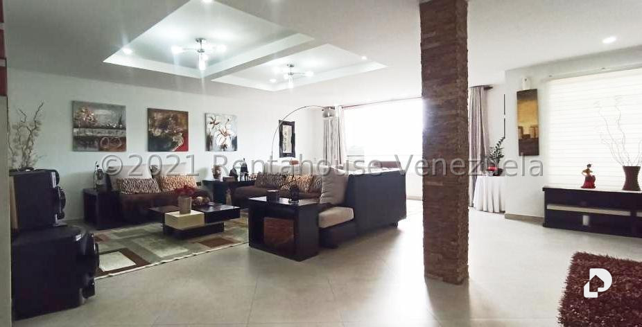 Casa en Oripoto, Caracas – 17
