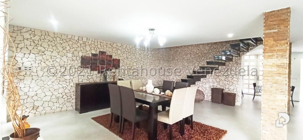 Casa en Oripoto, Caracas – 27