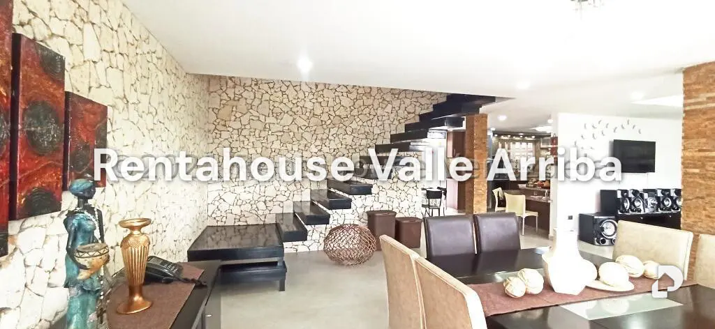 Casa en Oripoto, Caracas – 29