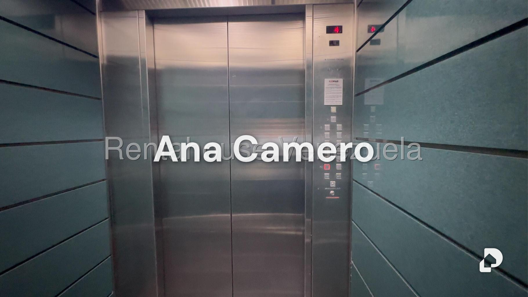Local comercial en Los Dos Caminos, Caracas – 26