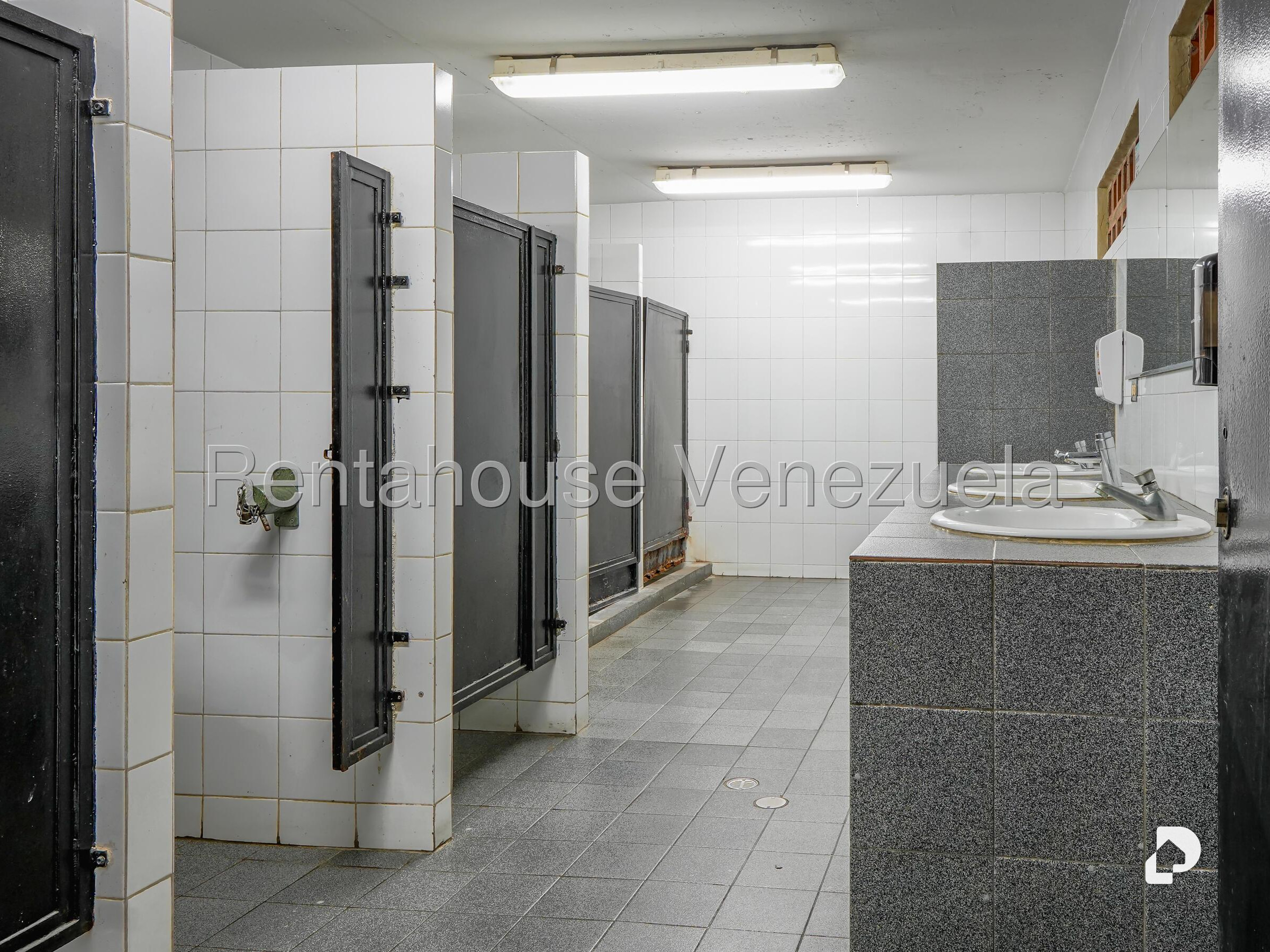 Edificio en Piedra Azul, Caracas – 26
