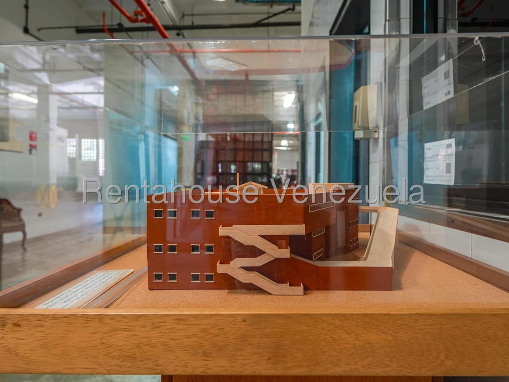 Edificio en Piedra Azul, Caracas