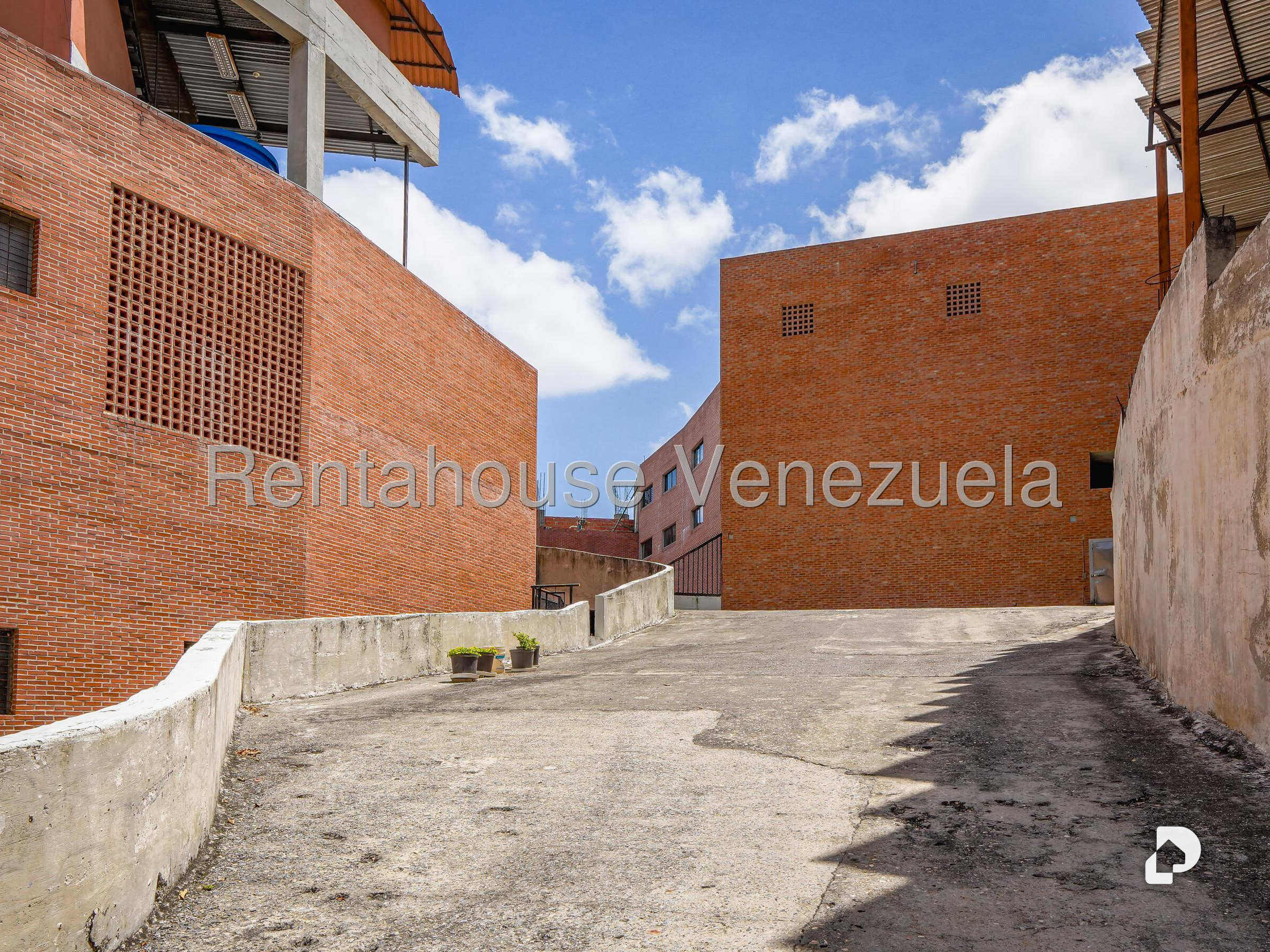 Edificio en Piedra Azul, Caracas – 8