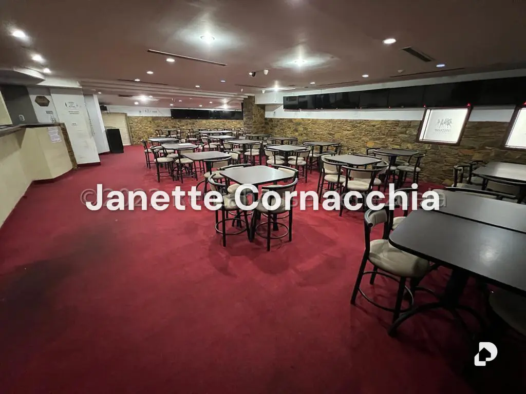 Local comercial en Los Palos Grandes, Caracas – 7