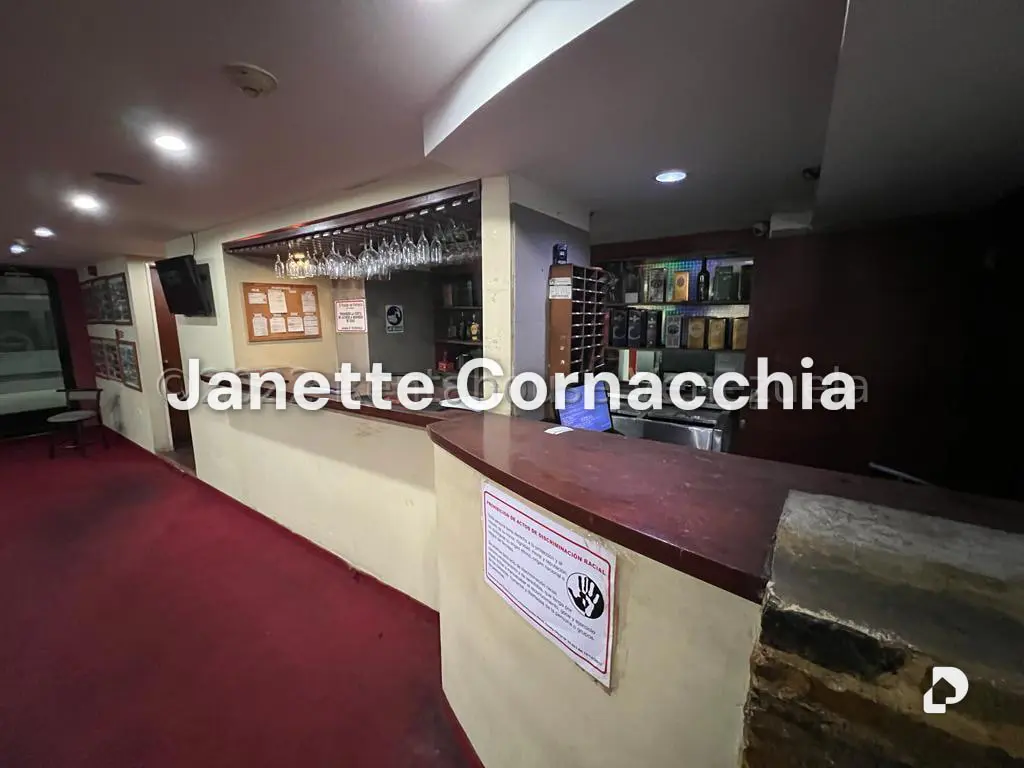 Local comercial en Los Palos Grandes, Caracas – 8