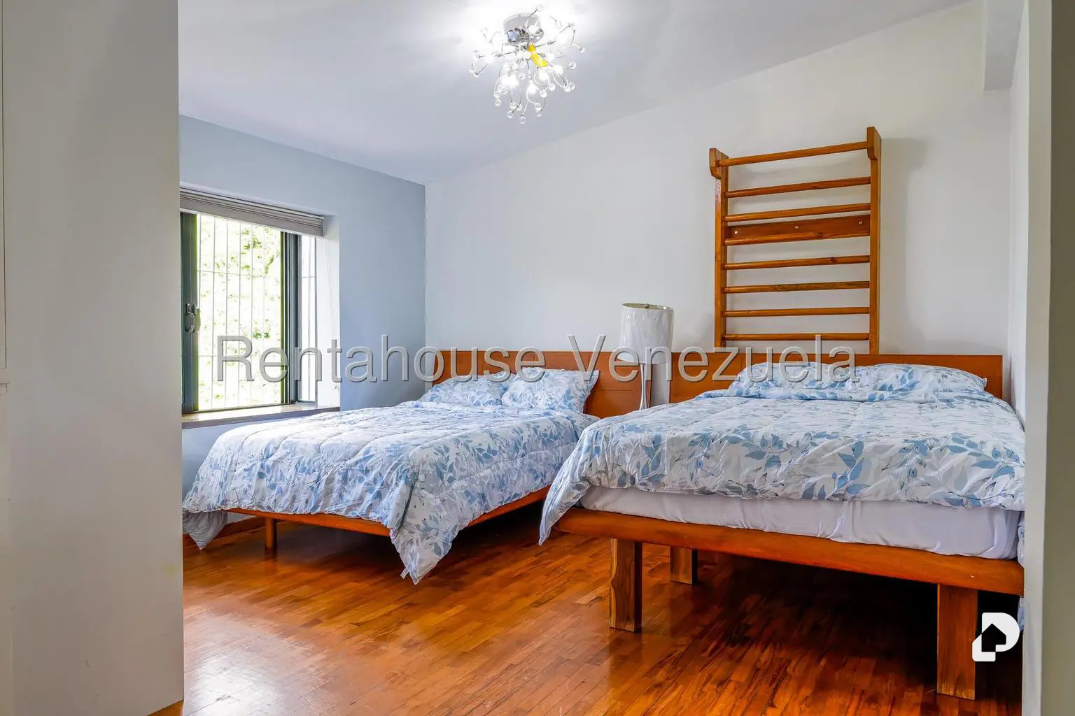 Casa en Alto Prado, Caracas – 12
