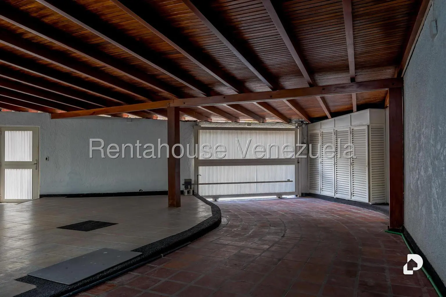 Casa en Alto Prado, Caracas – 14
