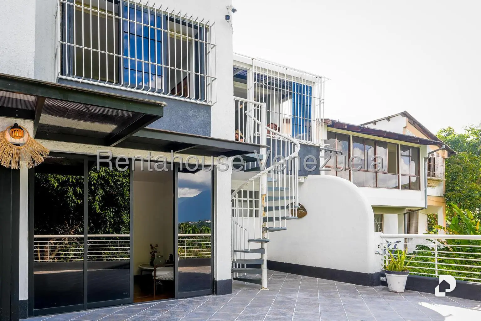 Casa en Alto Prado, Caracas – 23