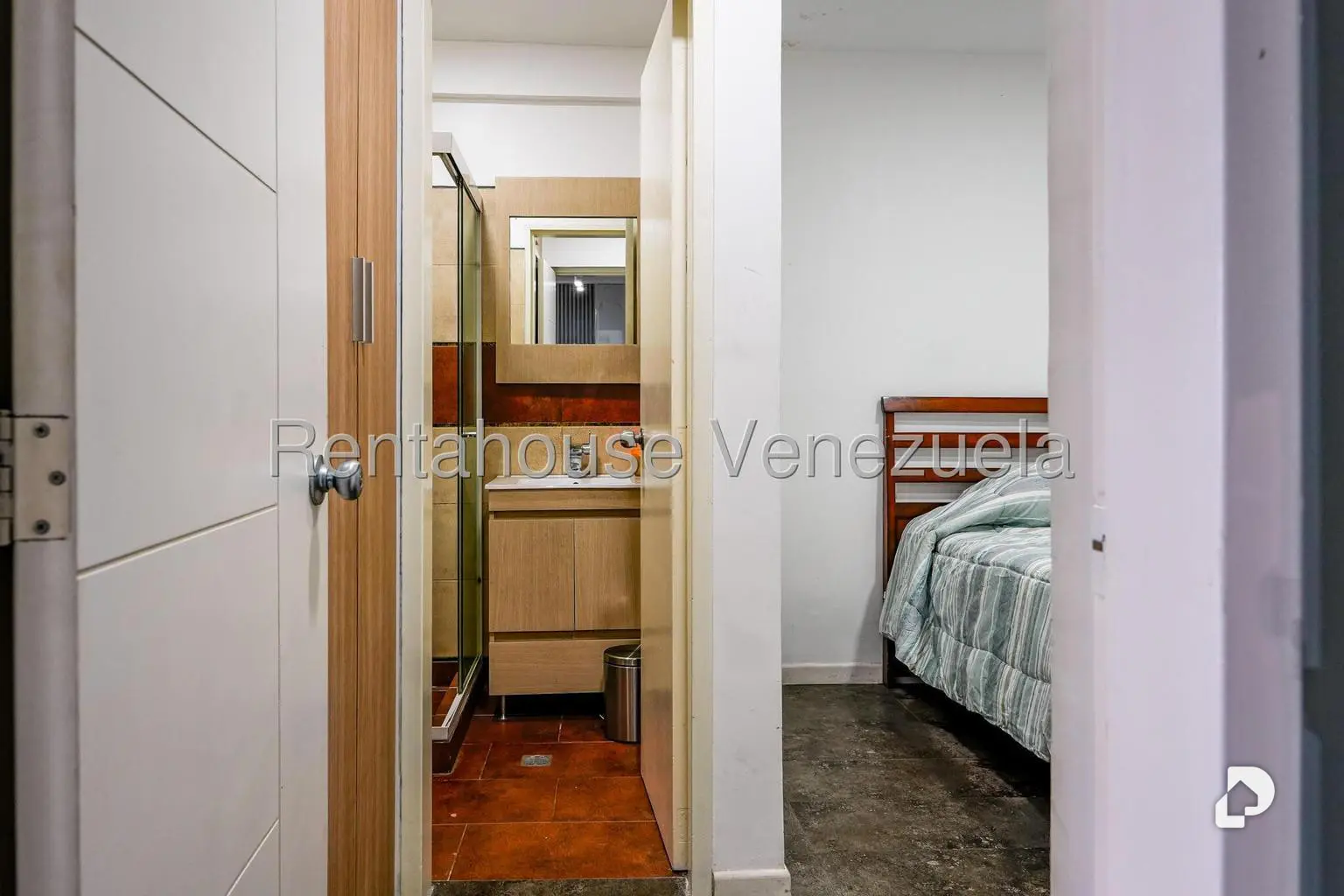 Casa en Alto Prado, Caracas – 29