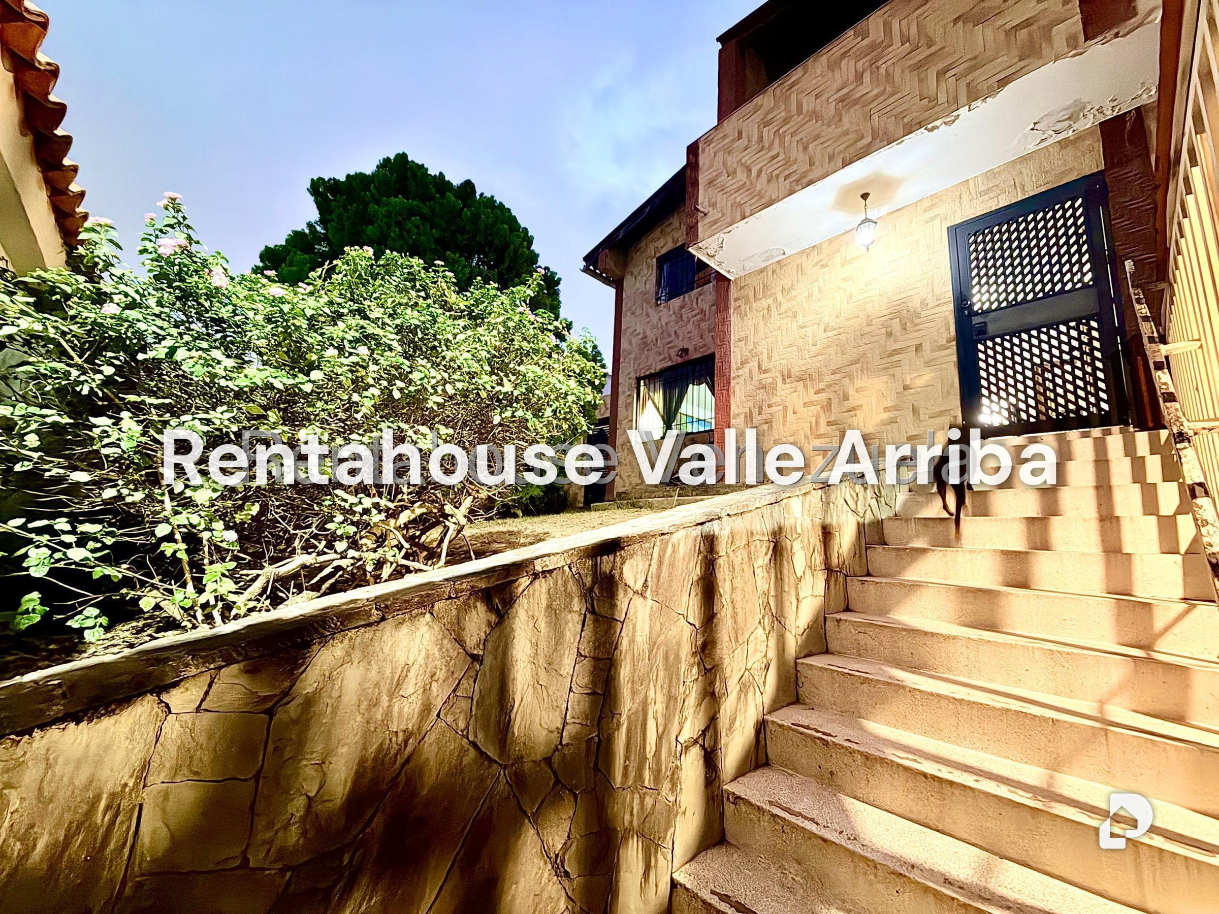 House in El Marqués, Caracas – 3