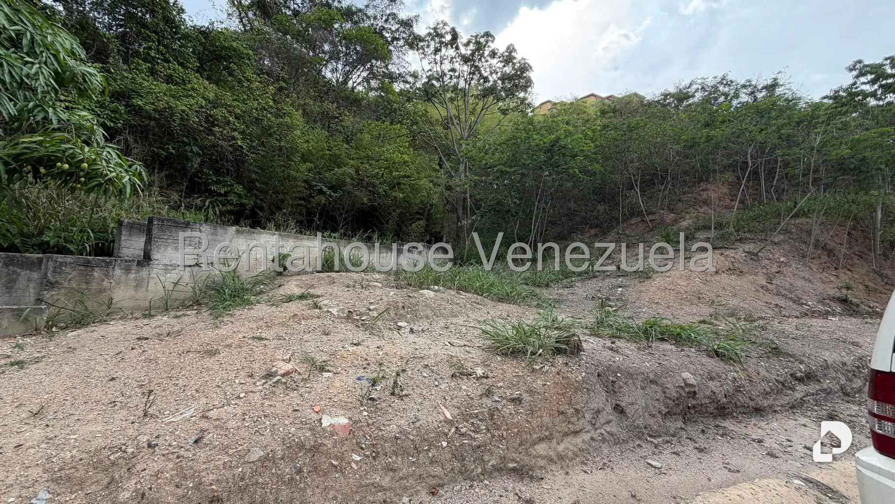 Terreno en La Trinidad, Caracas – 12