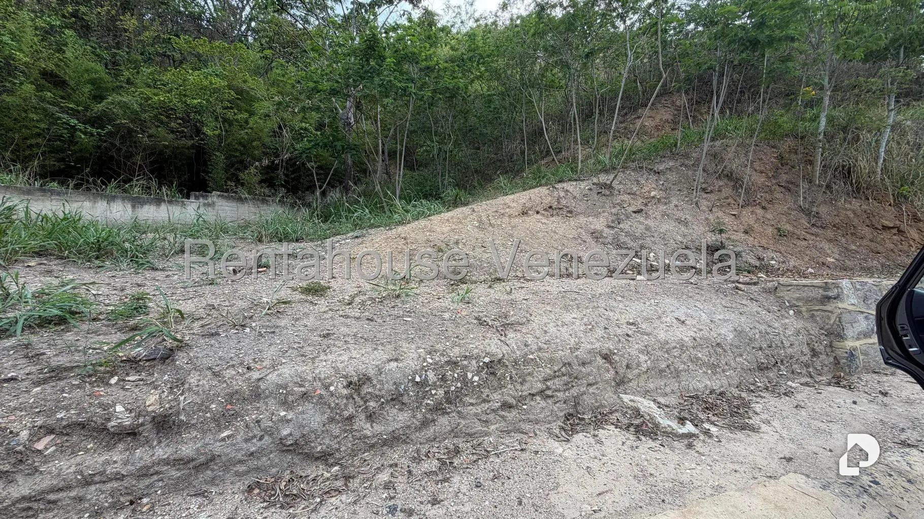 Terreno en La Trinidad, Caracas – 14
