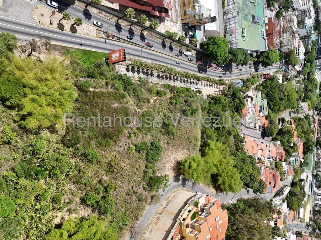 Terreno en La Trinidad, Caracas - 1