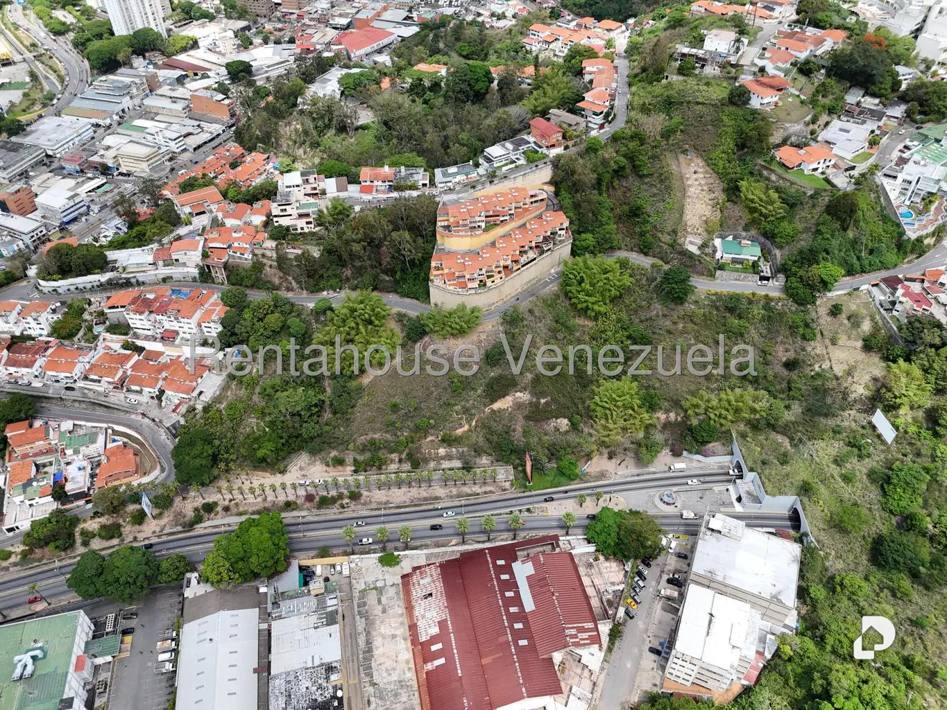 Terreno en La Trinidad, Caracas – 6