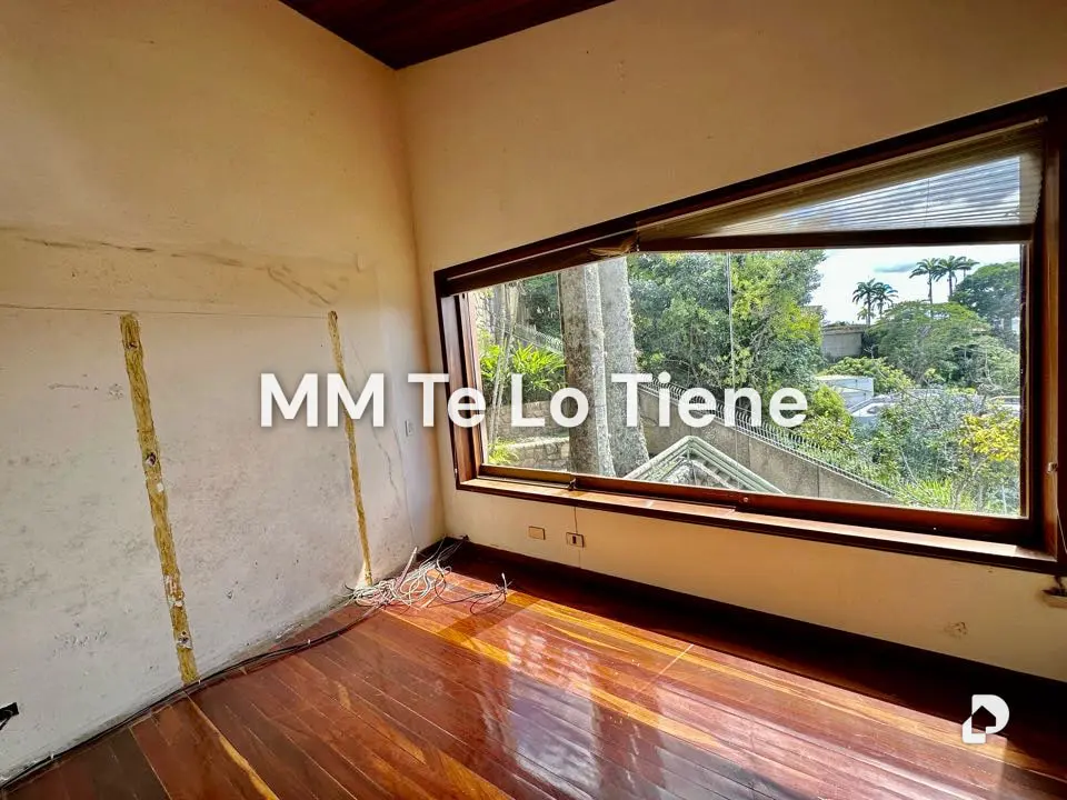 Casa en Cerro Verde, Caracas – 13