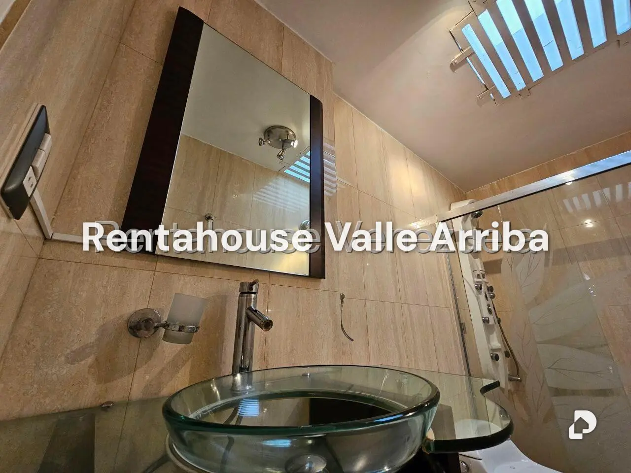 Apartamento en Santa Fe Norte, Caracas – 28