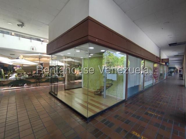 Local comercial en Prados del Este, Caracas - 1
