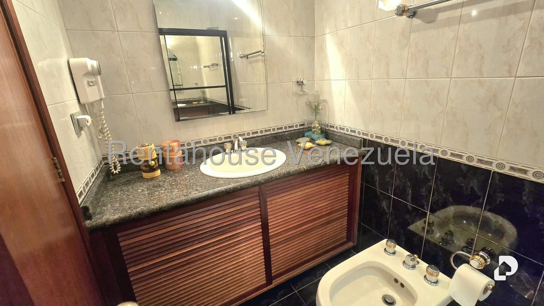 Apartamento en Campo Alegre, Caracas – 16