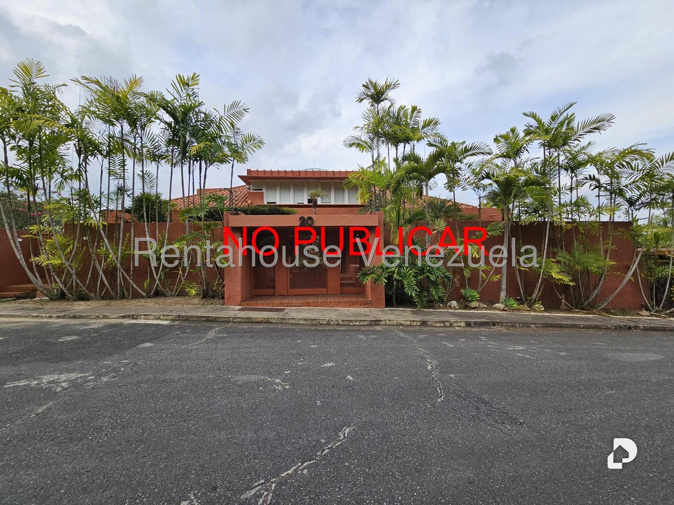 Casa en Alto Hatillo, Caracas – 1