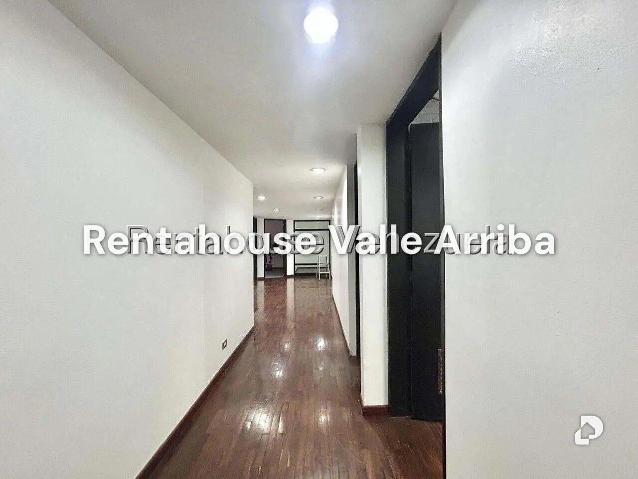 Office in La Castellana, Caracas – 7