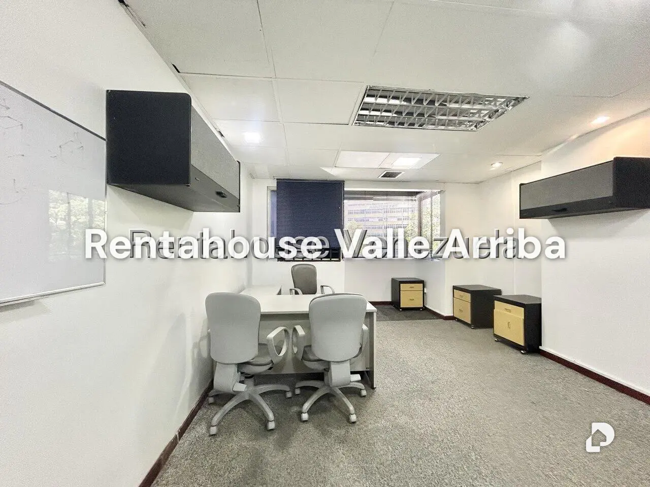 Office in La Castellana, Caracas – 23