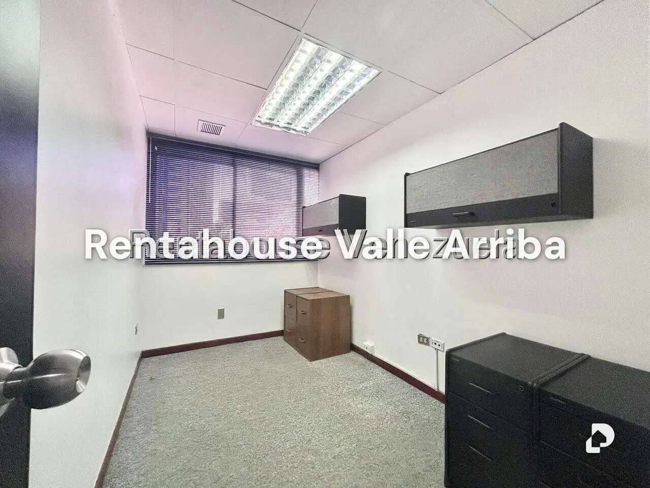Office in La Castellana, Caracas – 22