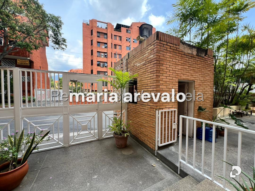 Apartamento en Colinas de Valle Arriba, Caracas – 2