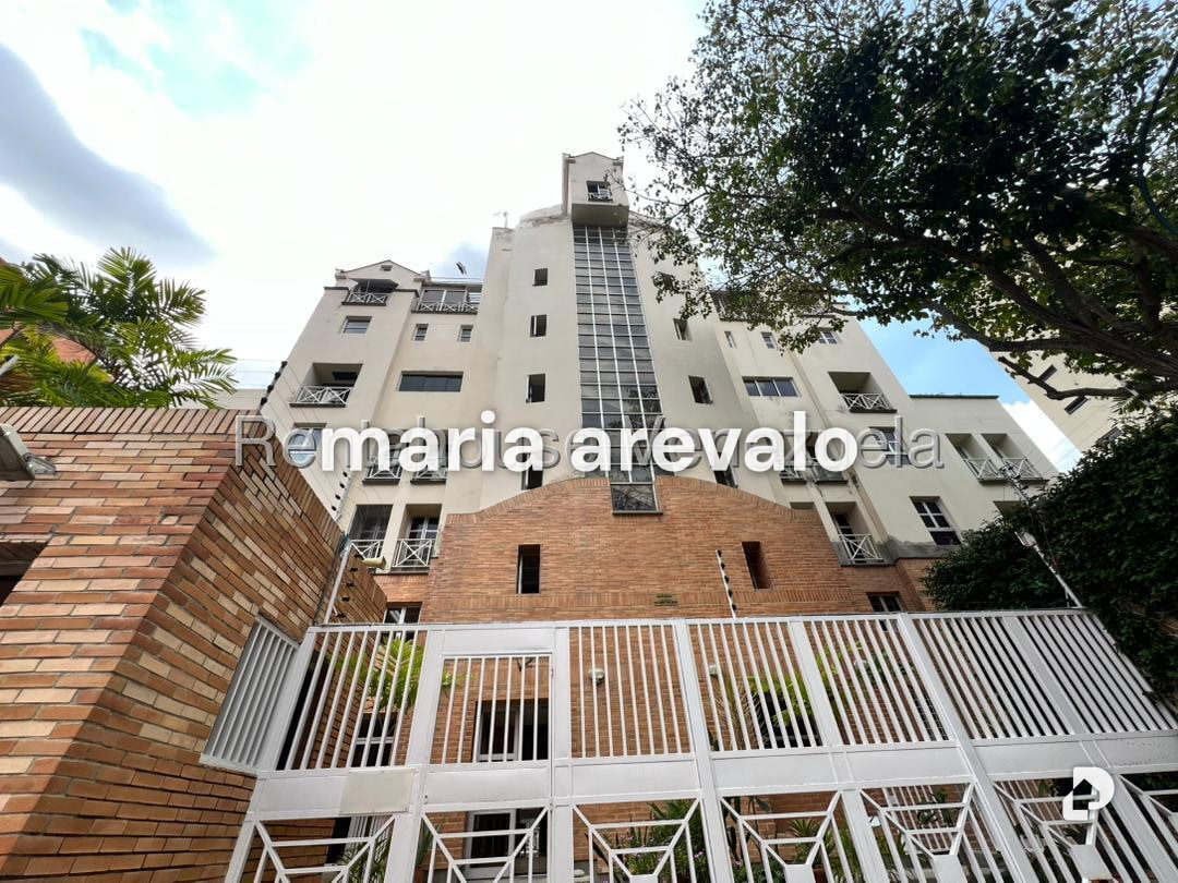 Apartamento en Colinas de Valle Arriba, Caracas – 1