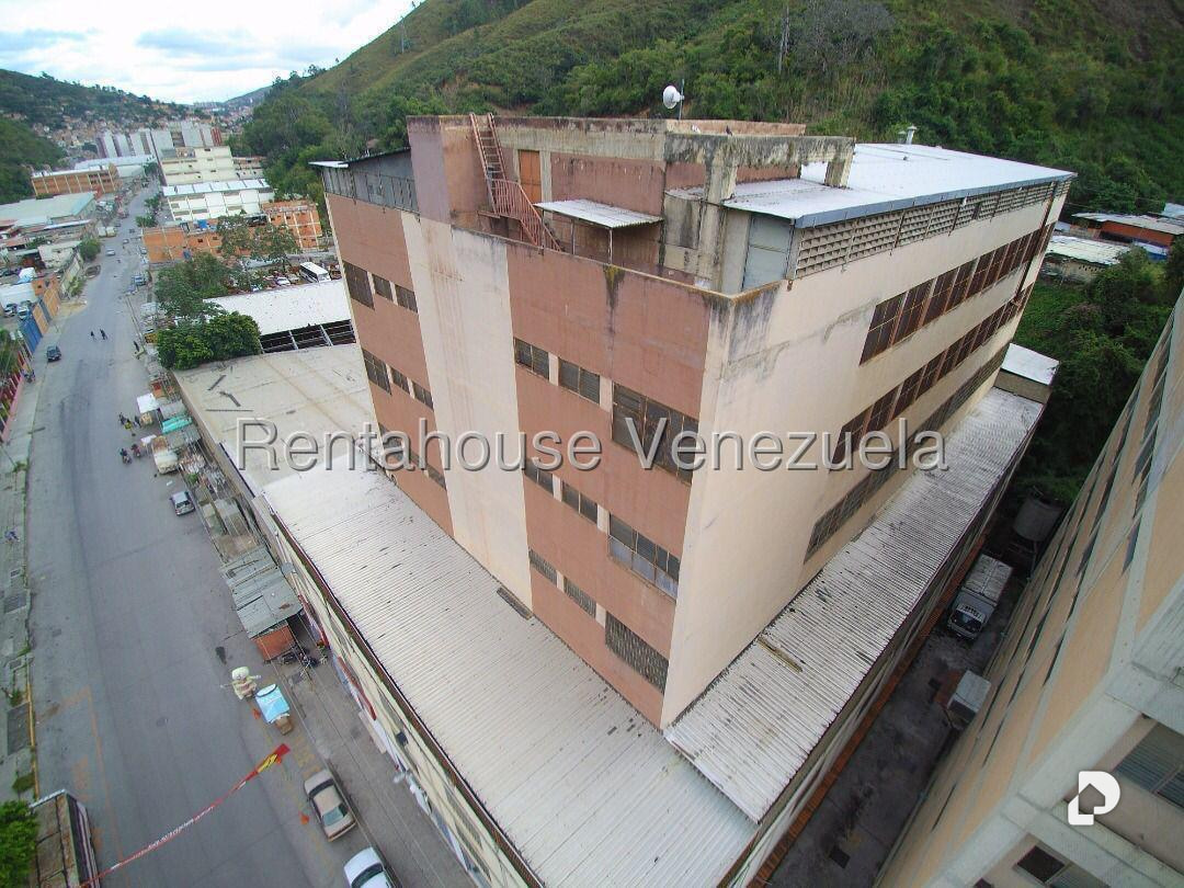 Edificio en Macarao, Caracas – 2