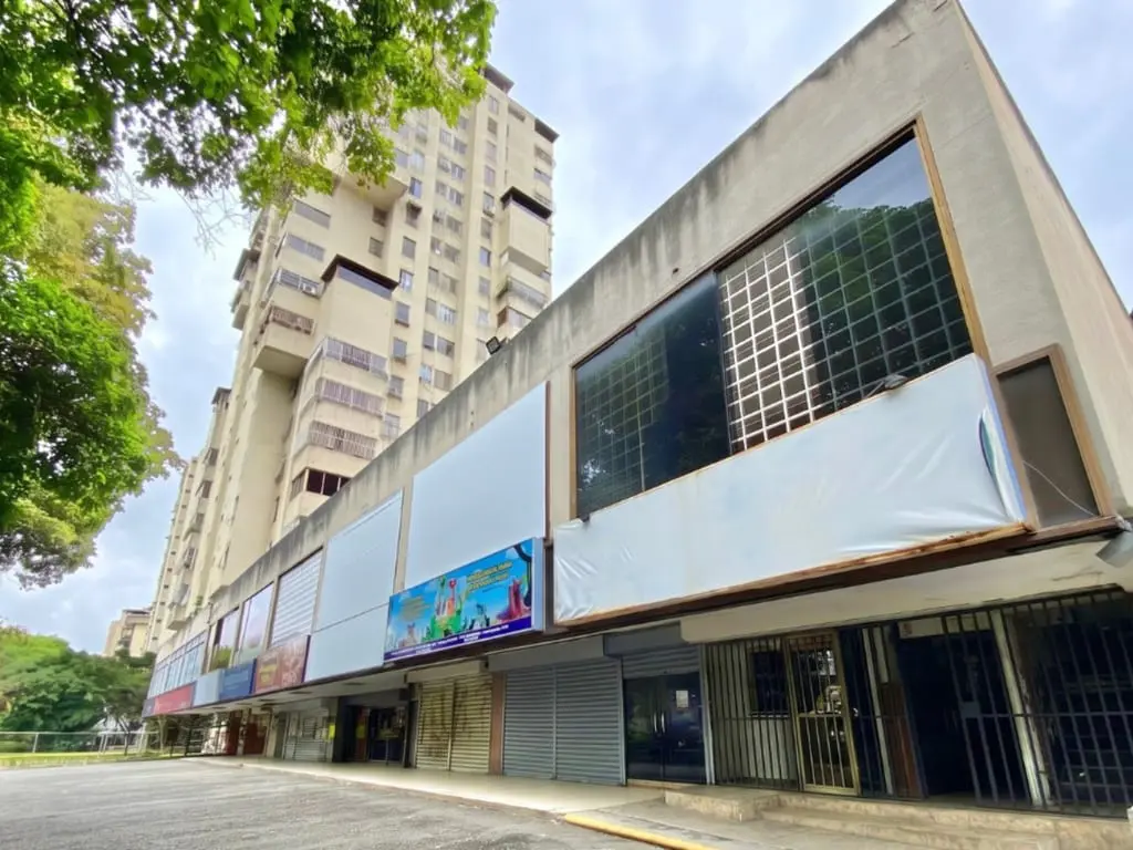 Commercial space in La Urbina, Caracas - 1
