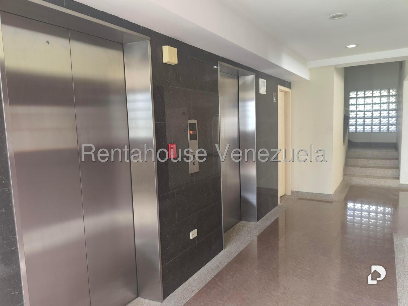 Apartamento en La Lagunita Country Club, Caracas – 3