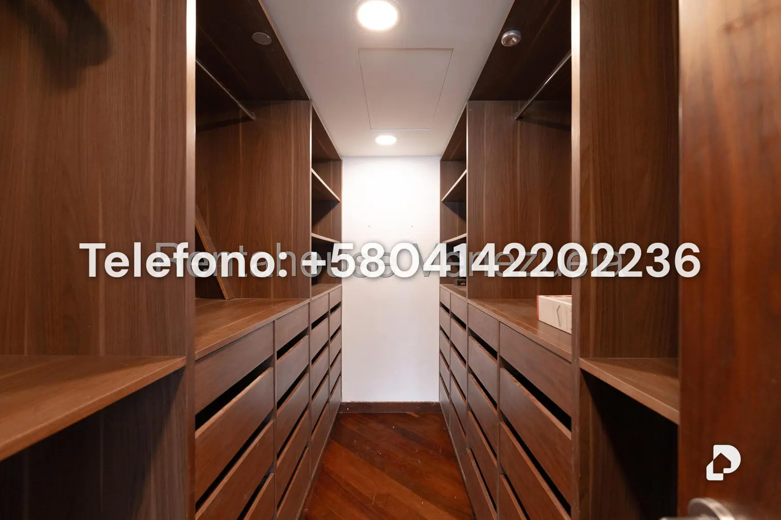 Casa en Alto Hatillo, Caracas – 30