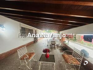 Casa en Prados del Este, Caracas – 13