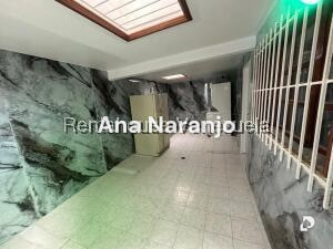 Casa en Prados del Este, Caracas – 11