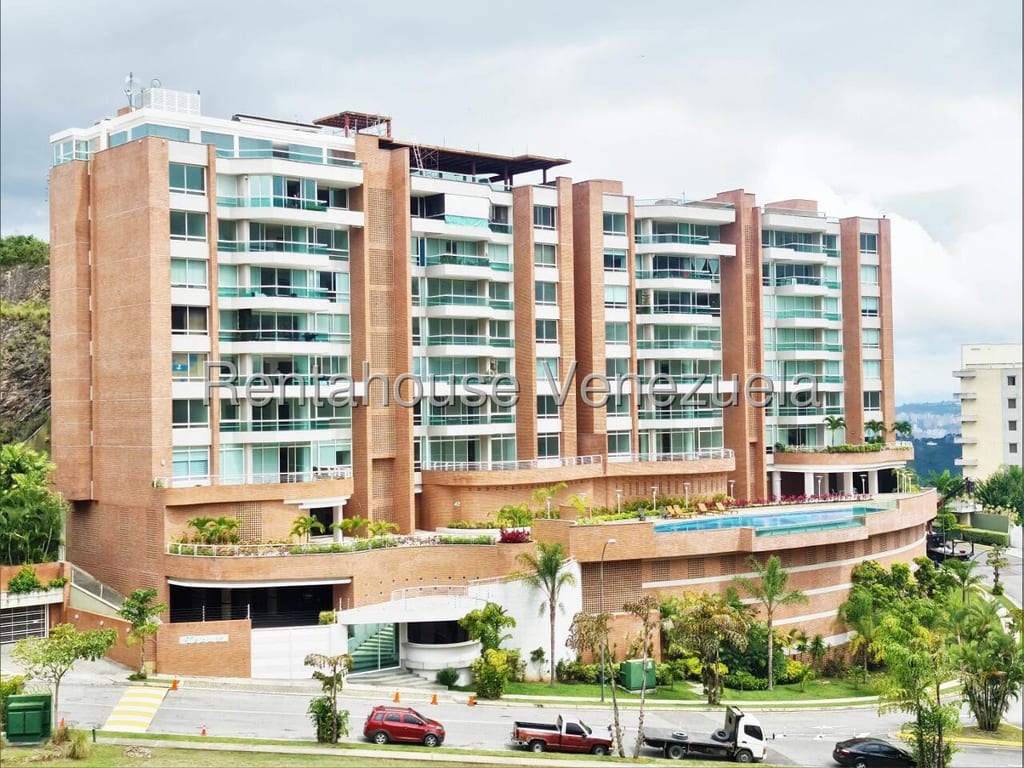 Apartment in Colinas de Valle Arriba / Mirador de Los Campitos, Caracas - 1
