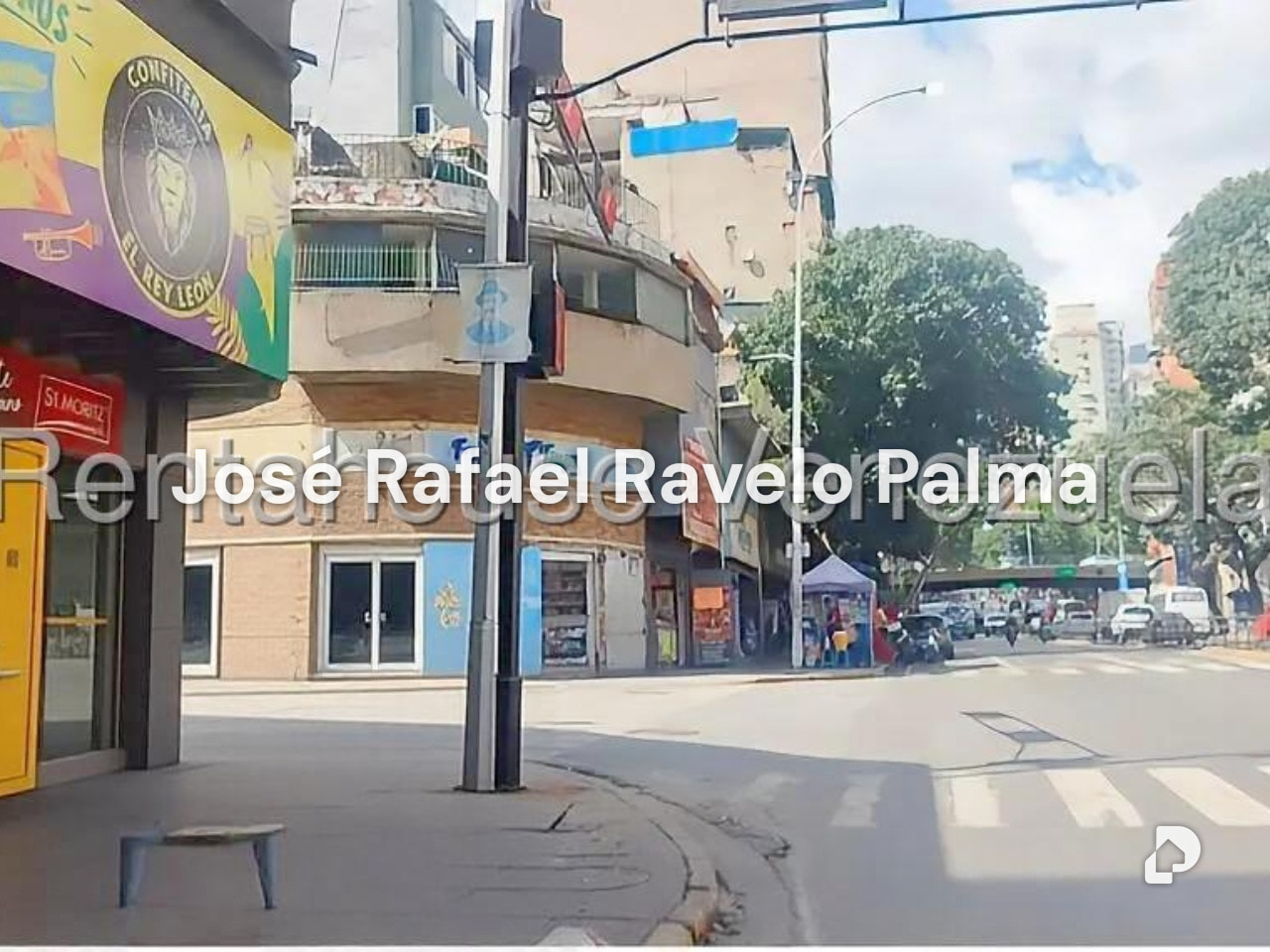 Local comercial en Av. Baralt, Caracas – 14