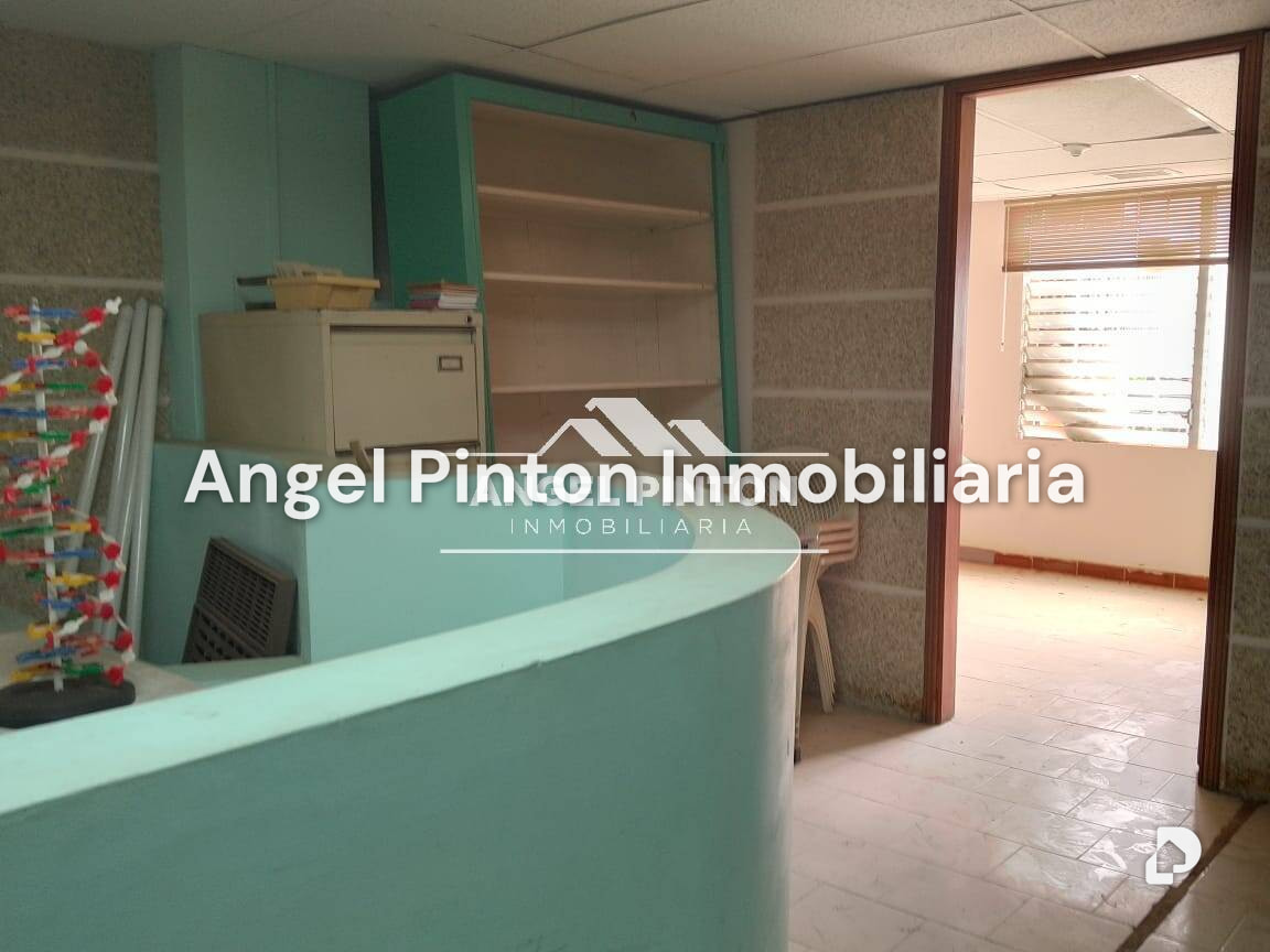 Oficina en Avenida Cecilio Acosta, Maracaibo – 2
