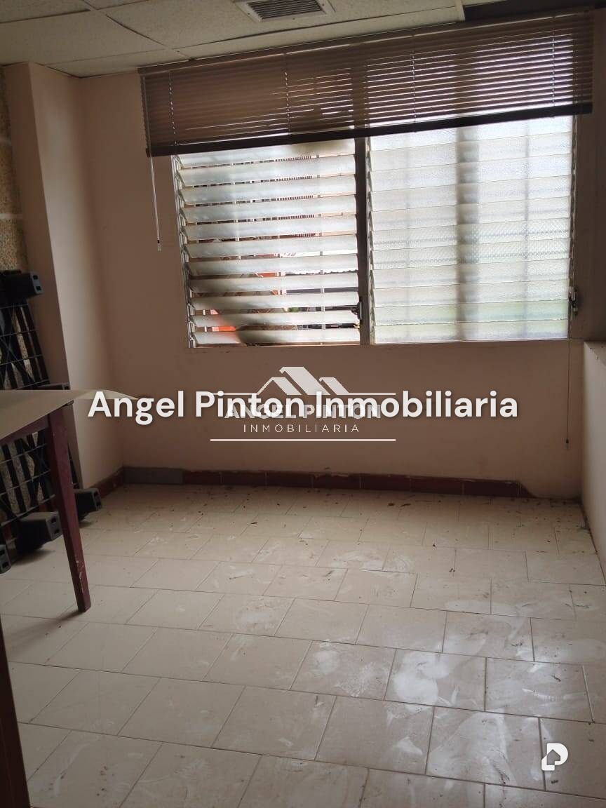 Oficina en Avenida Cecilio Acosta, Maracaibo – 5