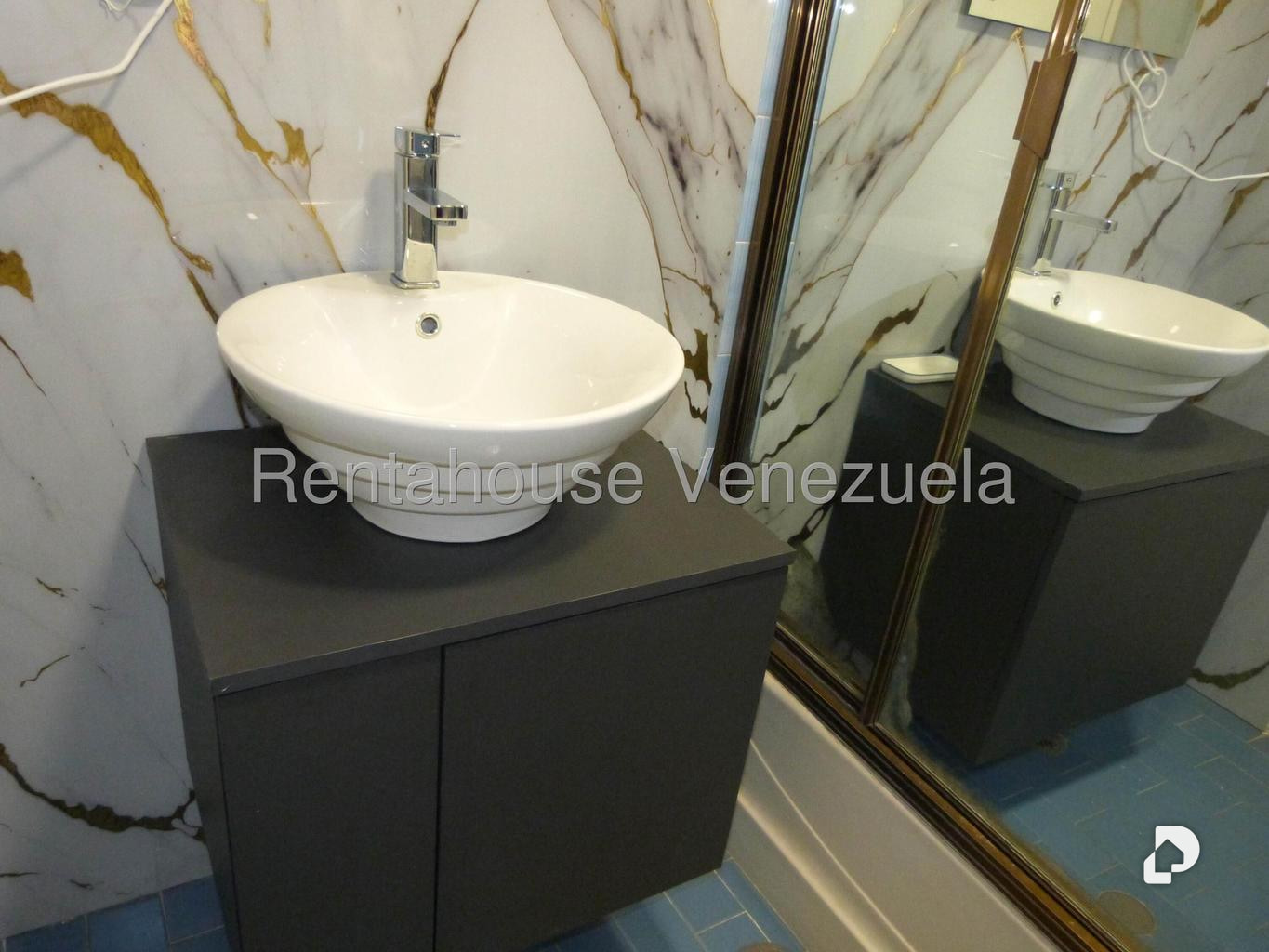 Apartment in Los Dos Caminos, Caracas – 19