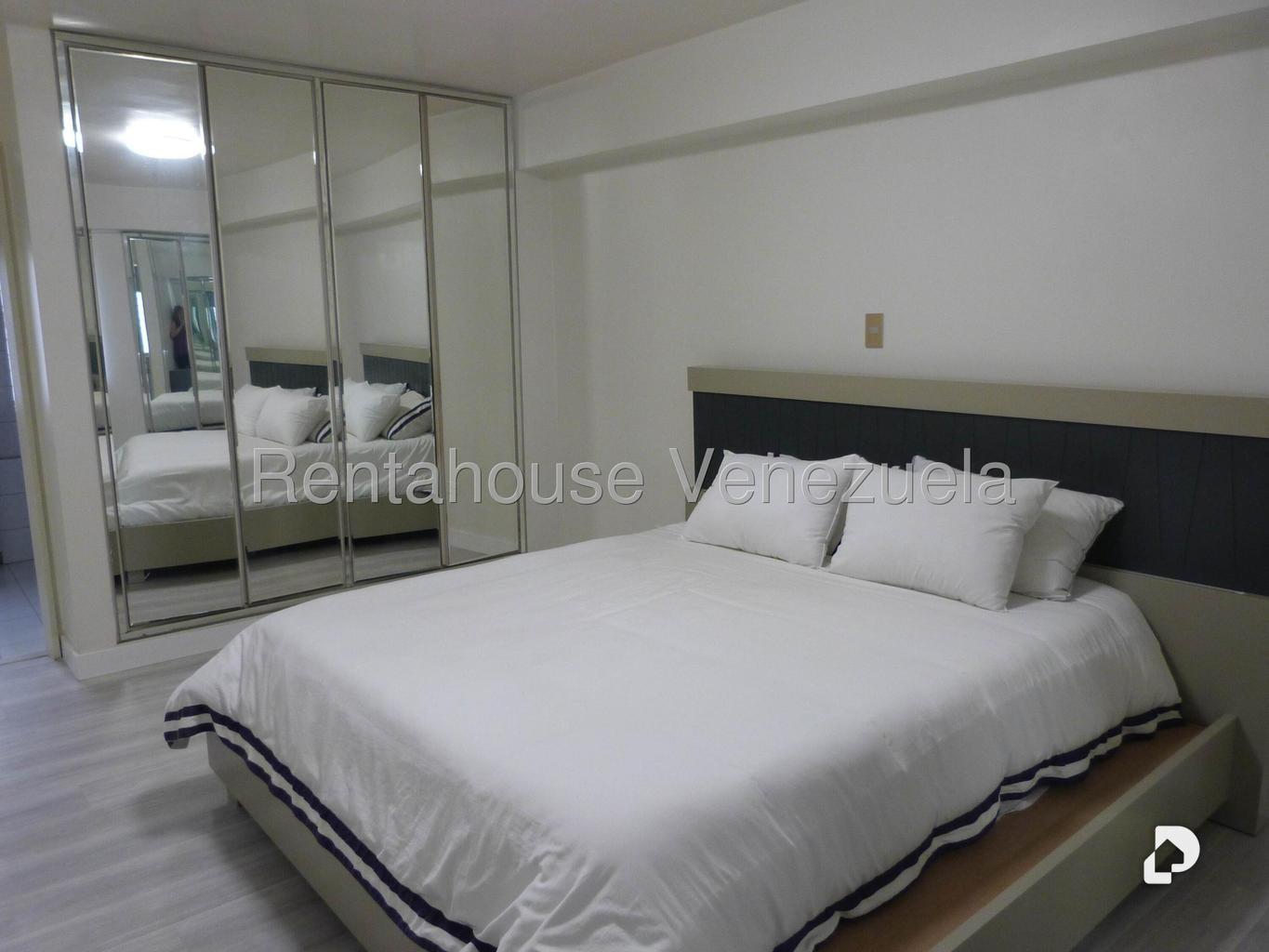Apartment in Los Dos Caminos, Caracas – 22