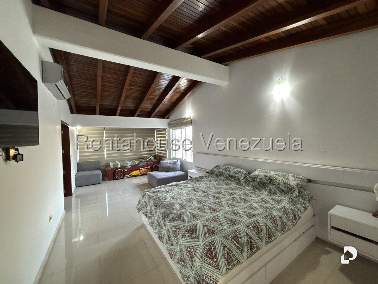 Casa en La Lagunita Country Club, Caracas – 12