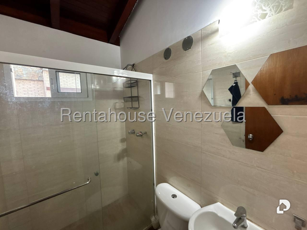 Casa en La Lagunita Country Club, Caracas – 18