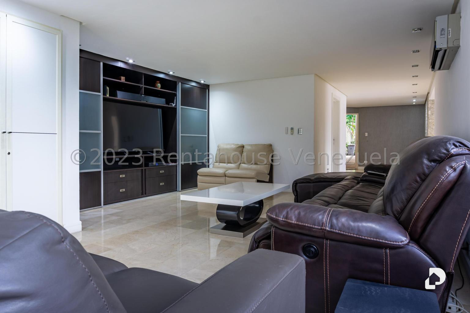 Casa en Colinas de Bello Monte, Caracas – 13