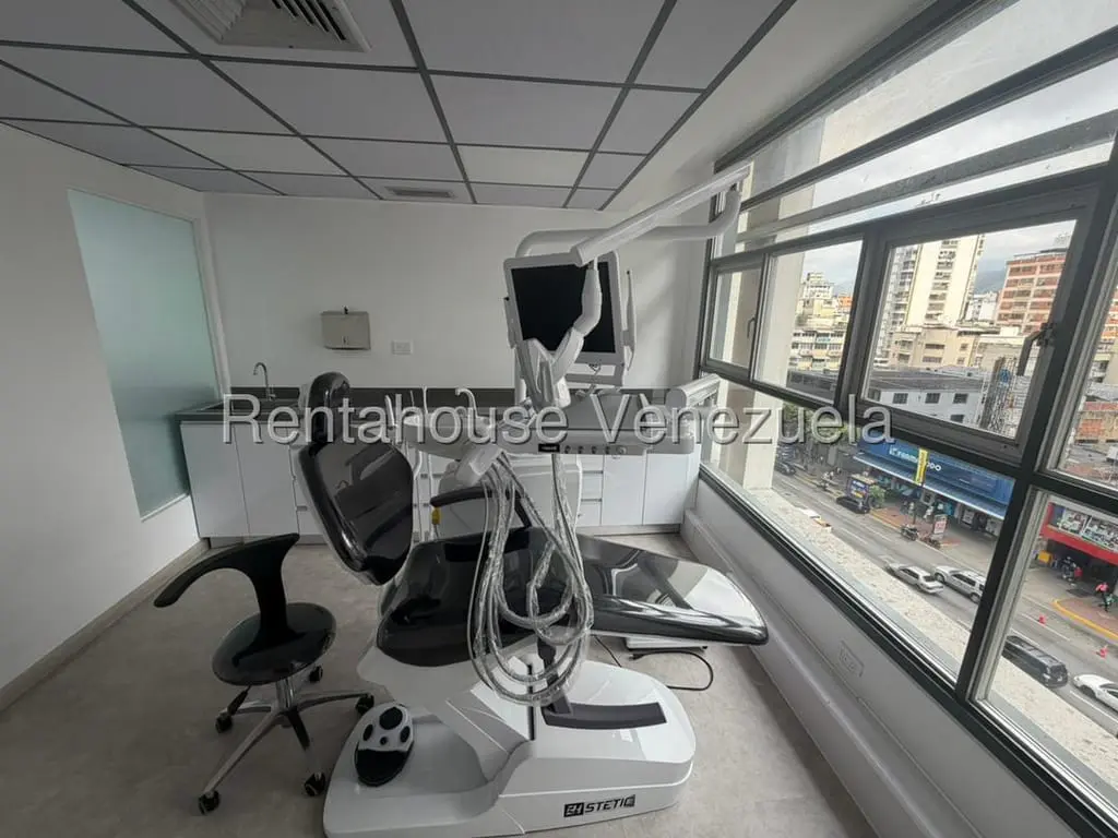 Oficina en Chacao, Caracas - 1