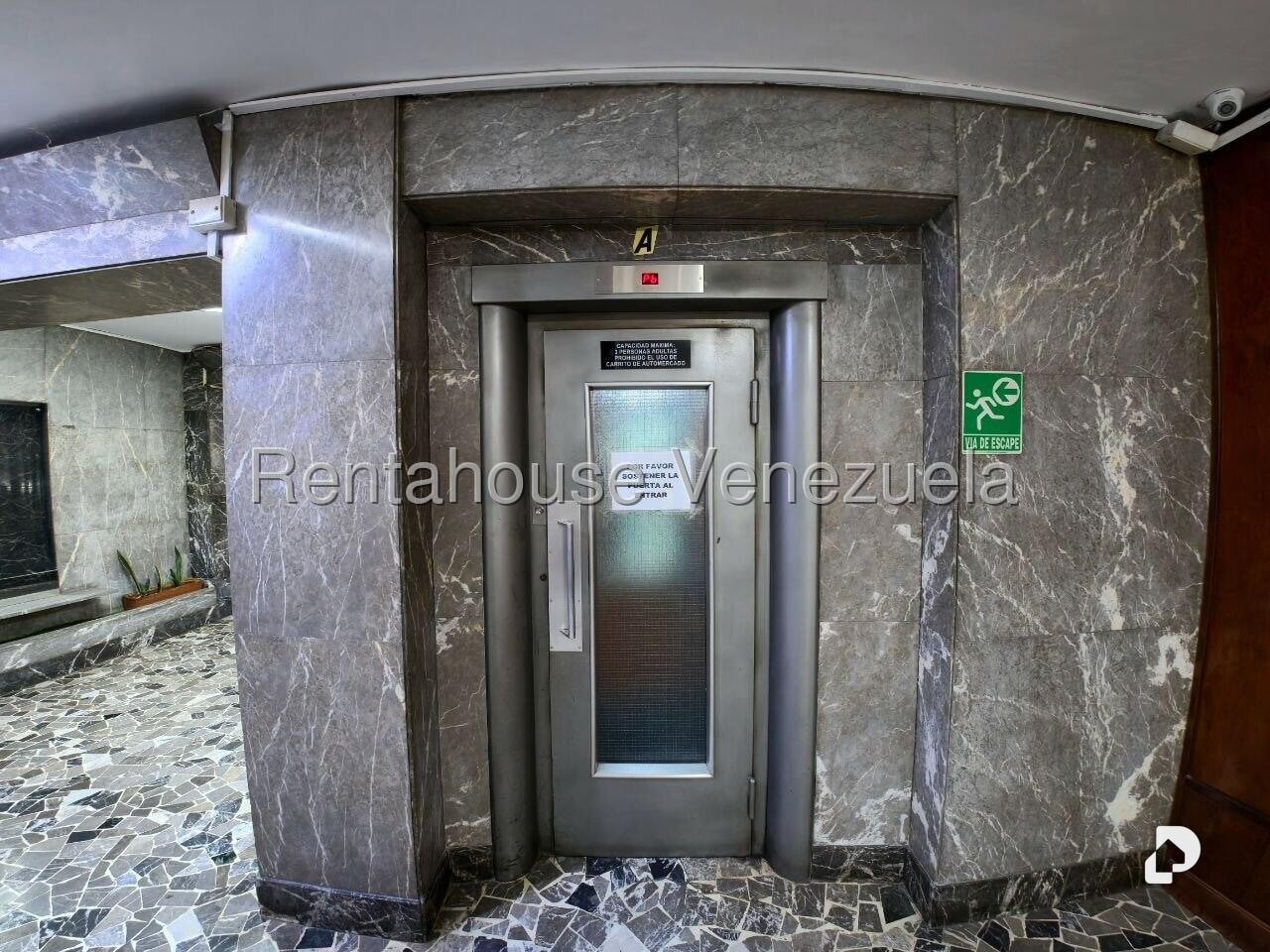 Apartamento en Altamira, Caracas – 23