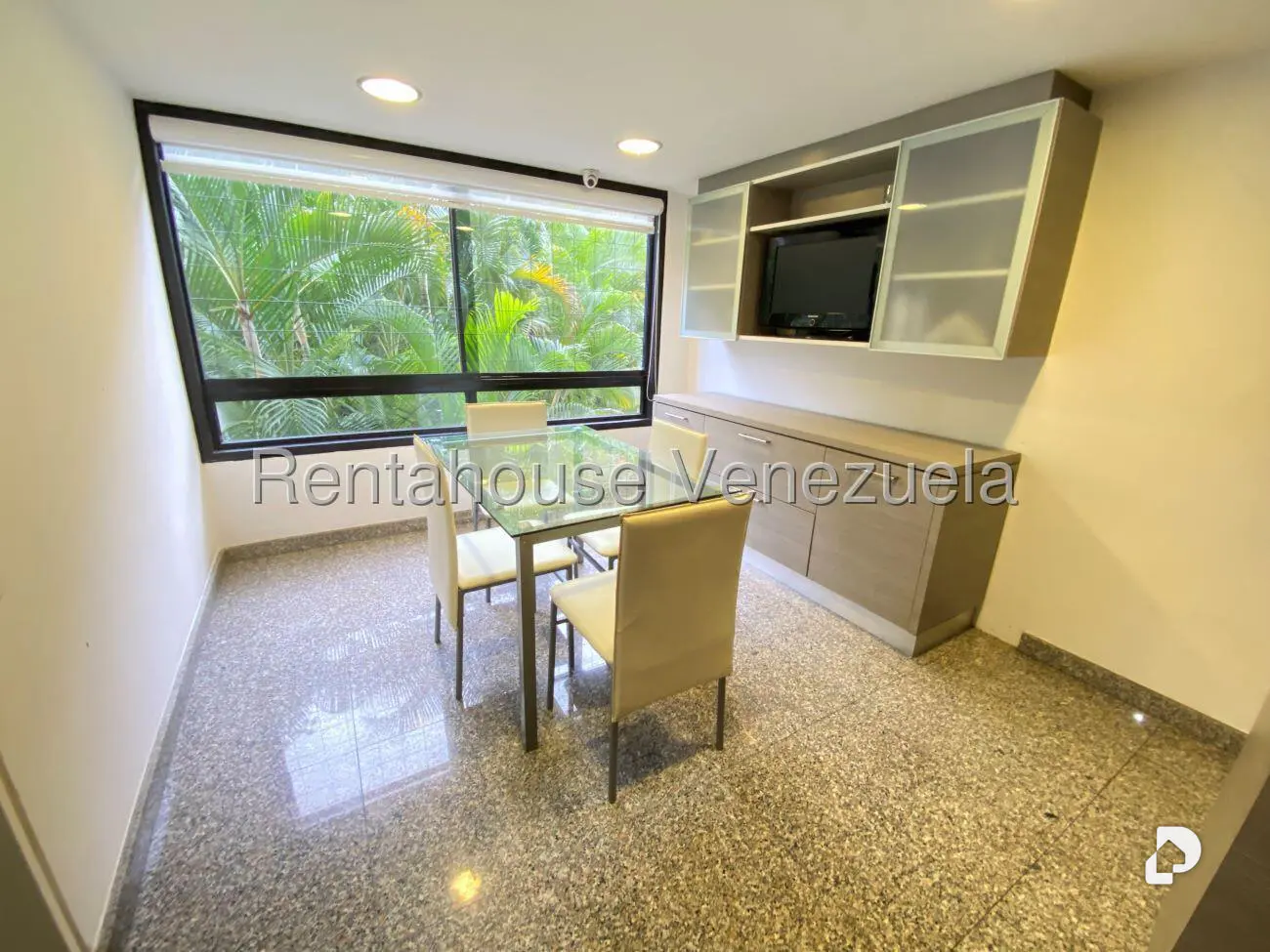 Apartamento en Lomas de La Lagunita, Caracas – 14