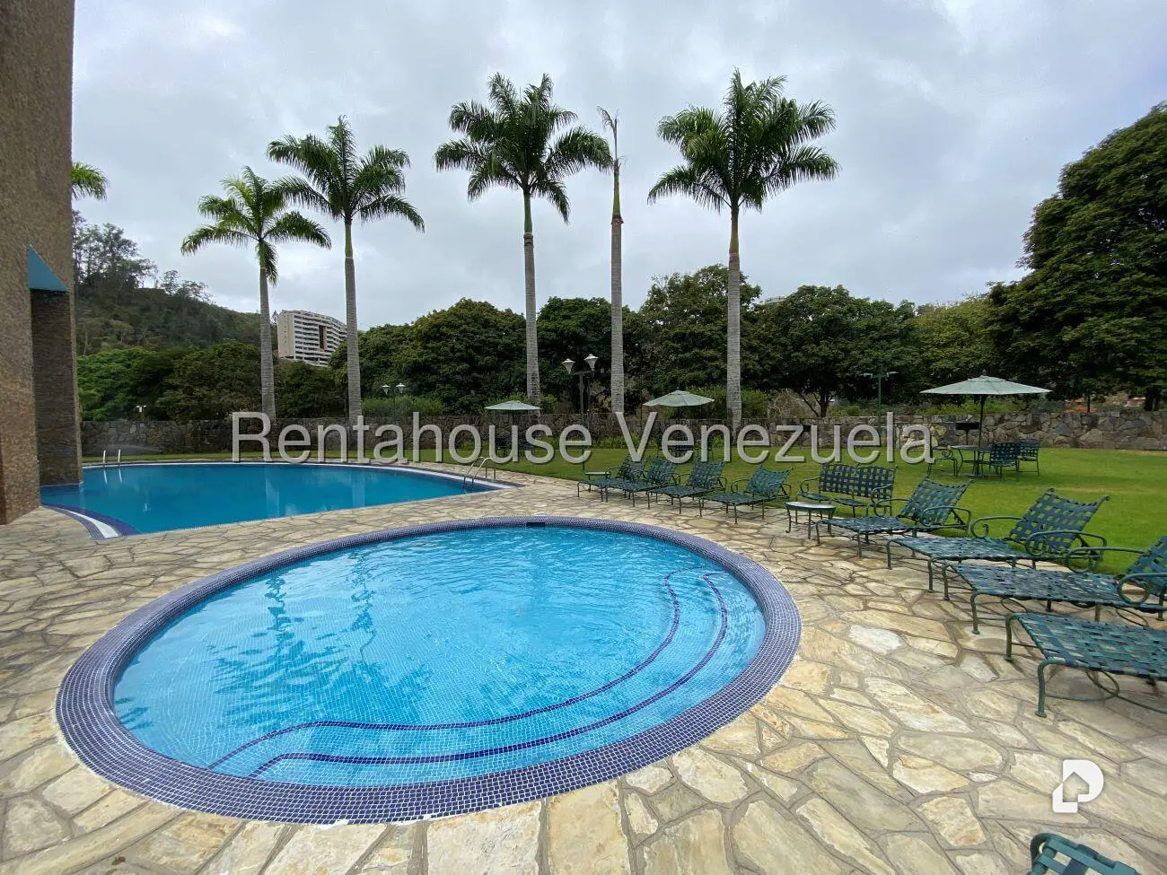 Apartamento en Lomas de La Lagunita, Caracas – 29
