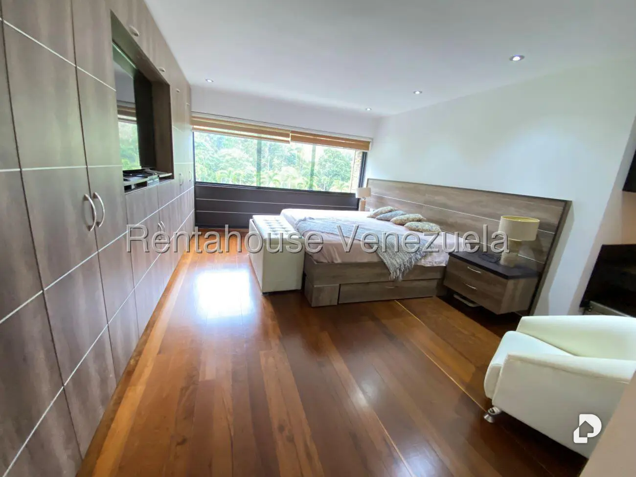 Apartamento en Lomas de La Lagunita, Caracas – 17