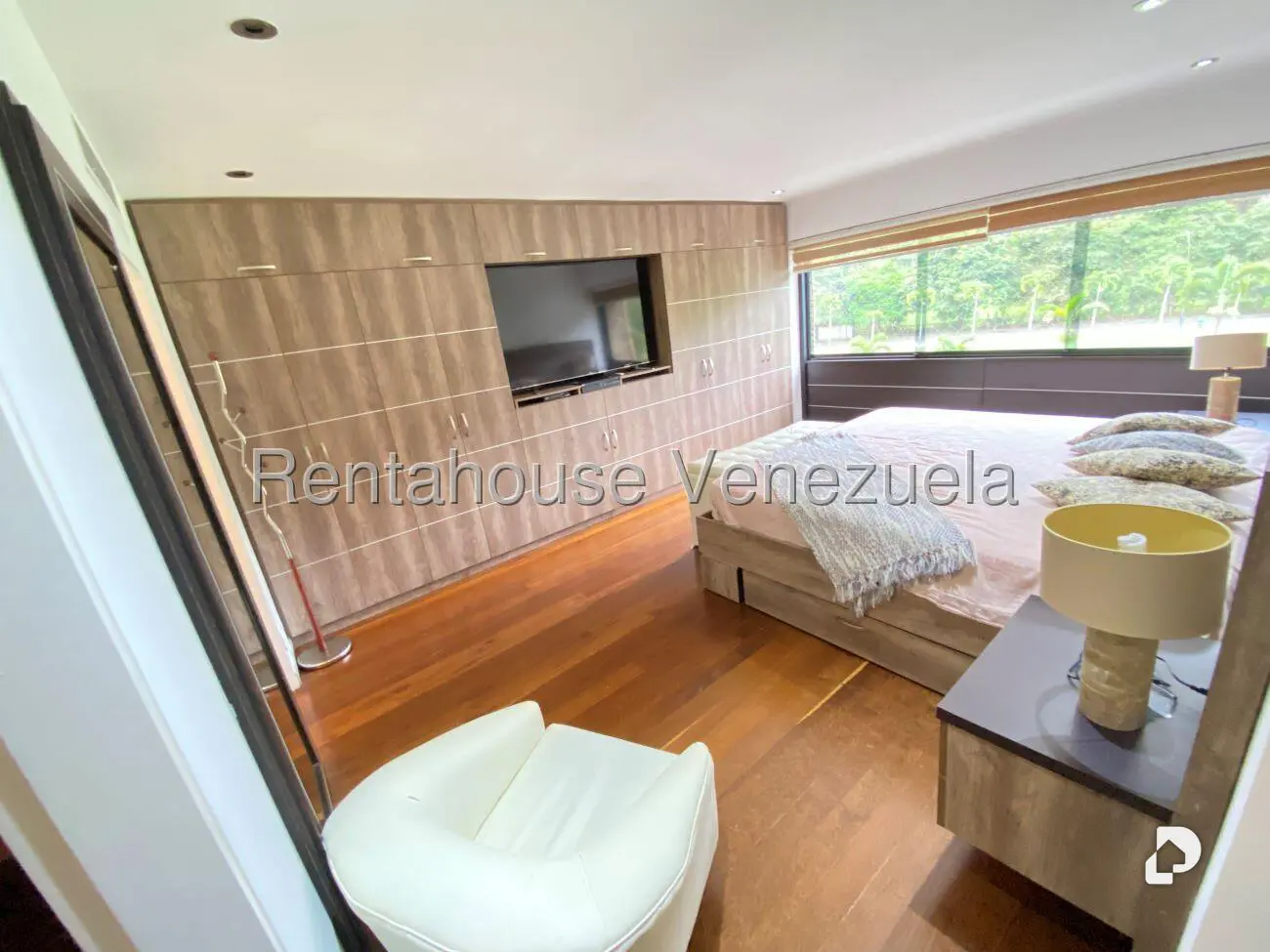 Apartamento en Lomas de La Lagunita, Caracas – 18